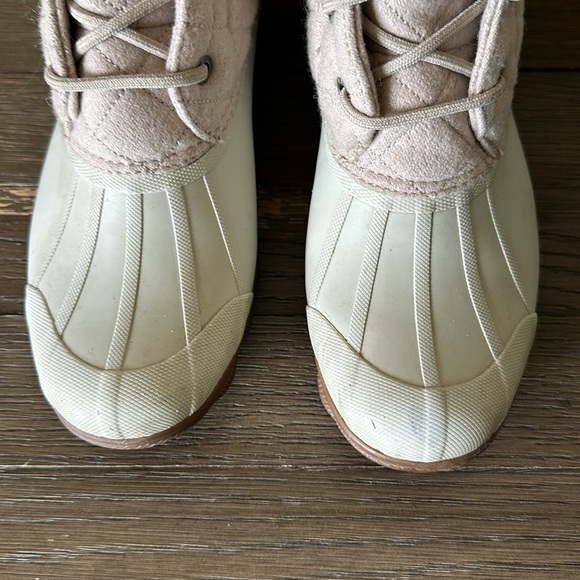 Cream Sperry Winter Boots - Picture 3 of 7